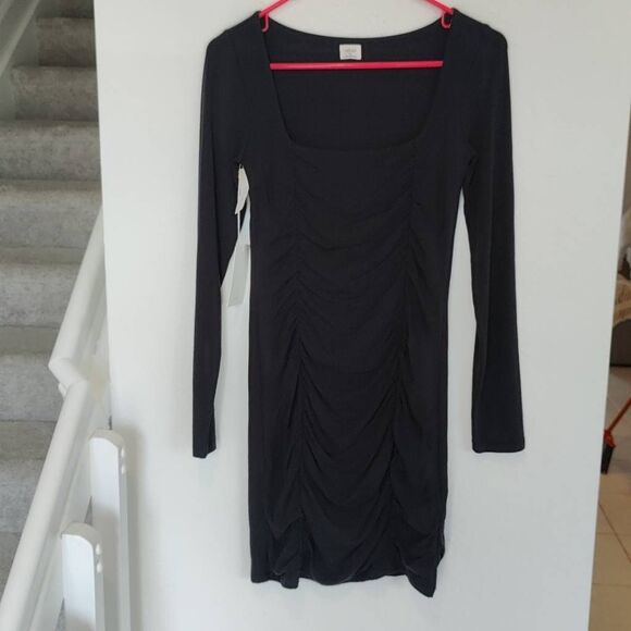 Aritzia Dress Womens Size S Wilfred Lydia Mini Dress Black - Picture 4 of 12